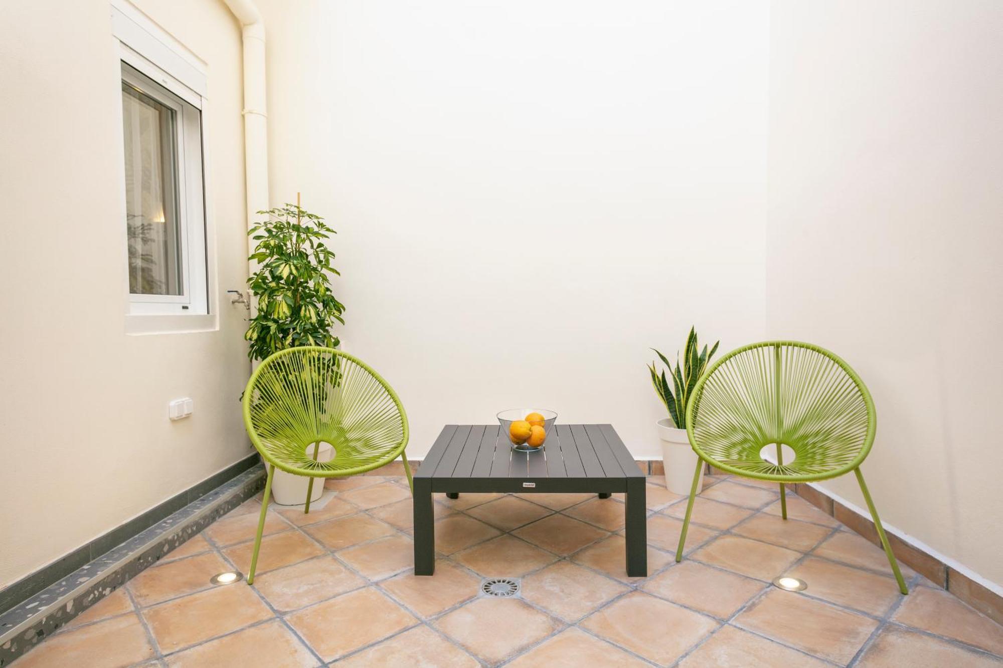 Boutique Plaza Catalonia Suites Cornella Cornellà de Llobregat Extérieur photo