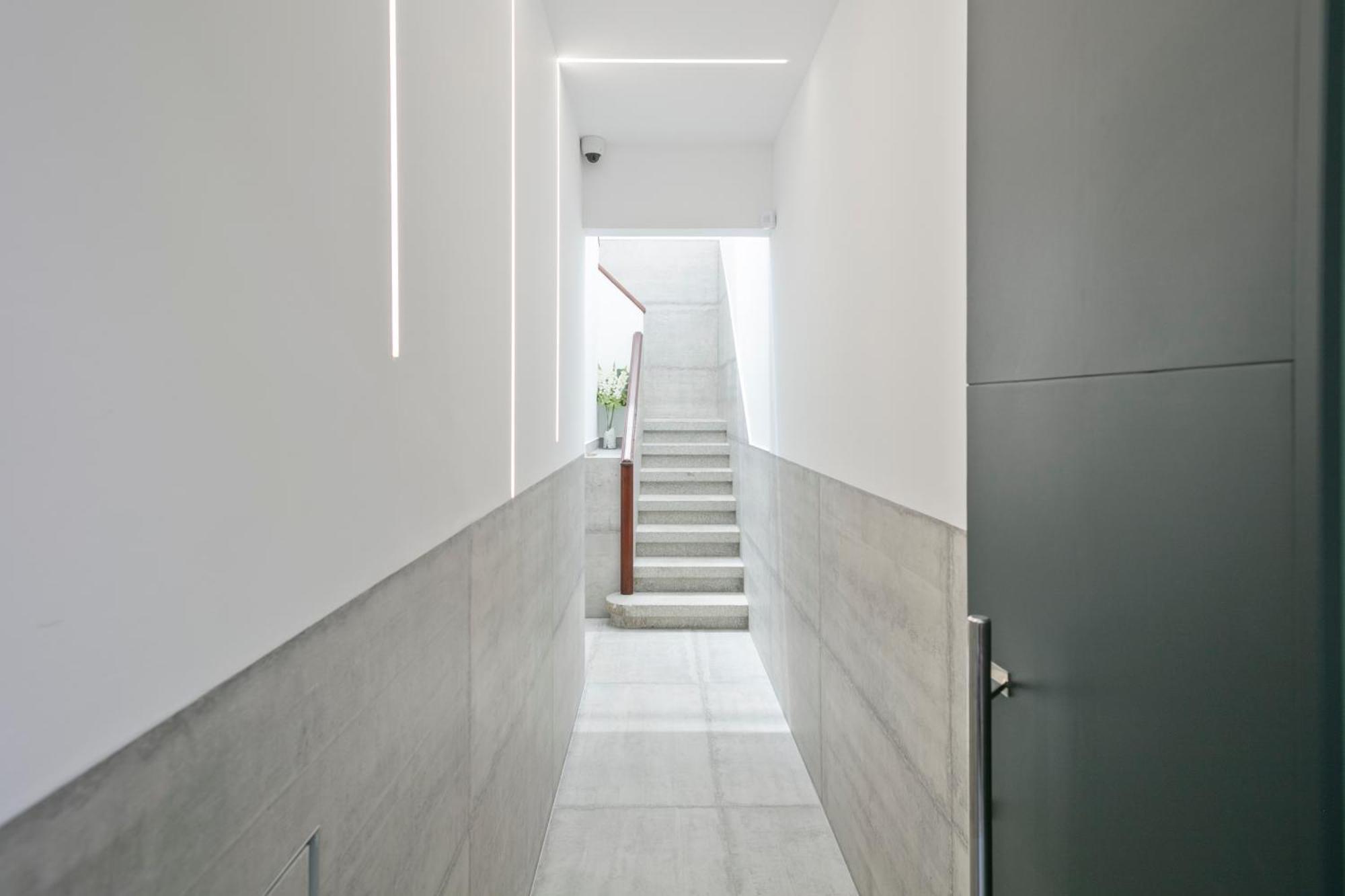 Boutique Plaza Catalonia Suites Cornella Cornellà de Llobregat Extérieur photo