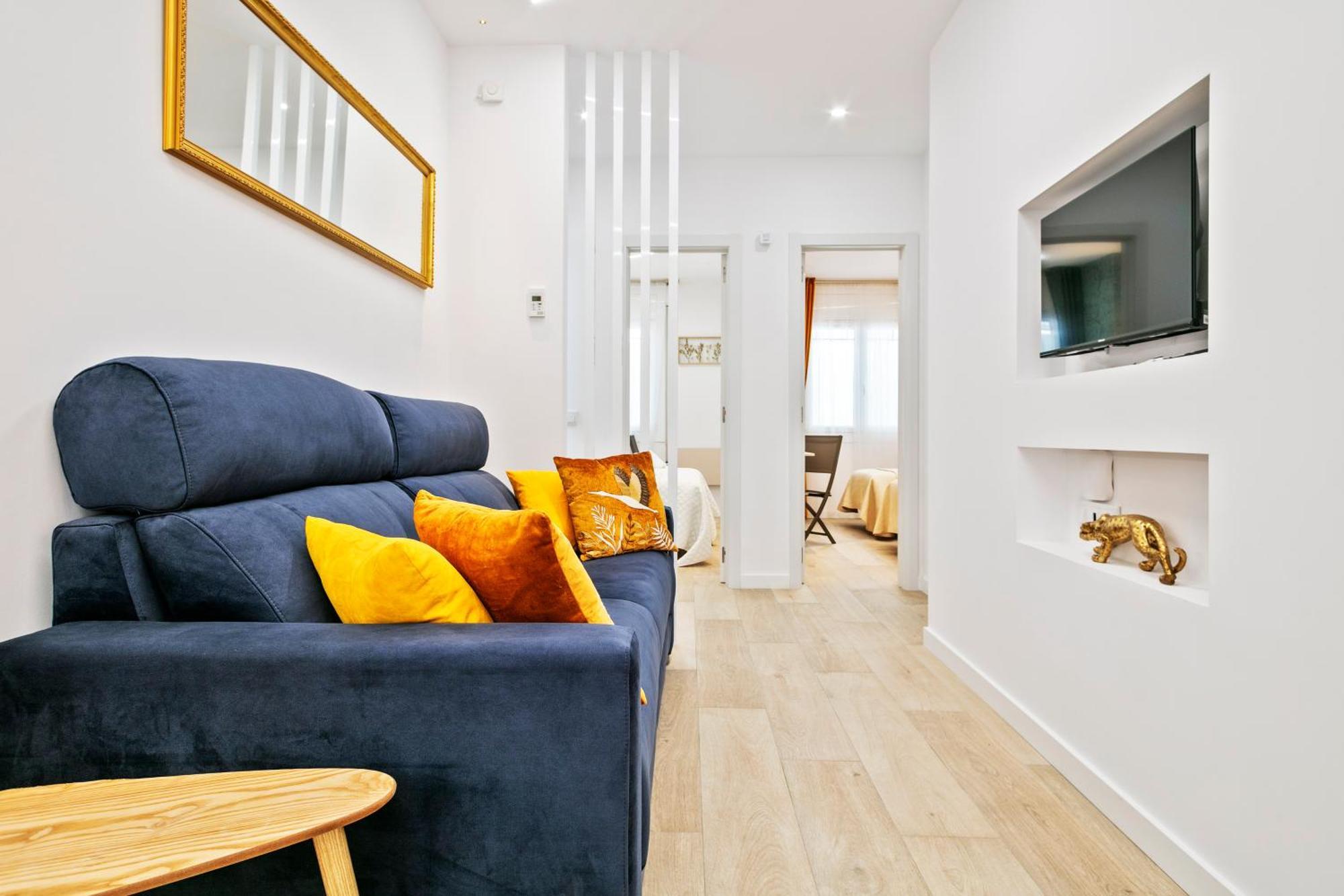 Boutique Plaza Catalonia Suites Cornella Cornellà de Llobregat Extérieur photo