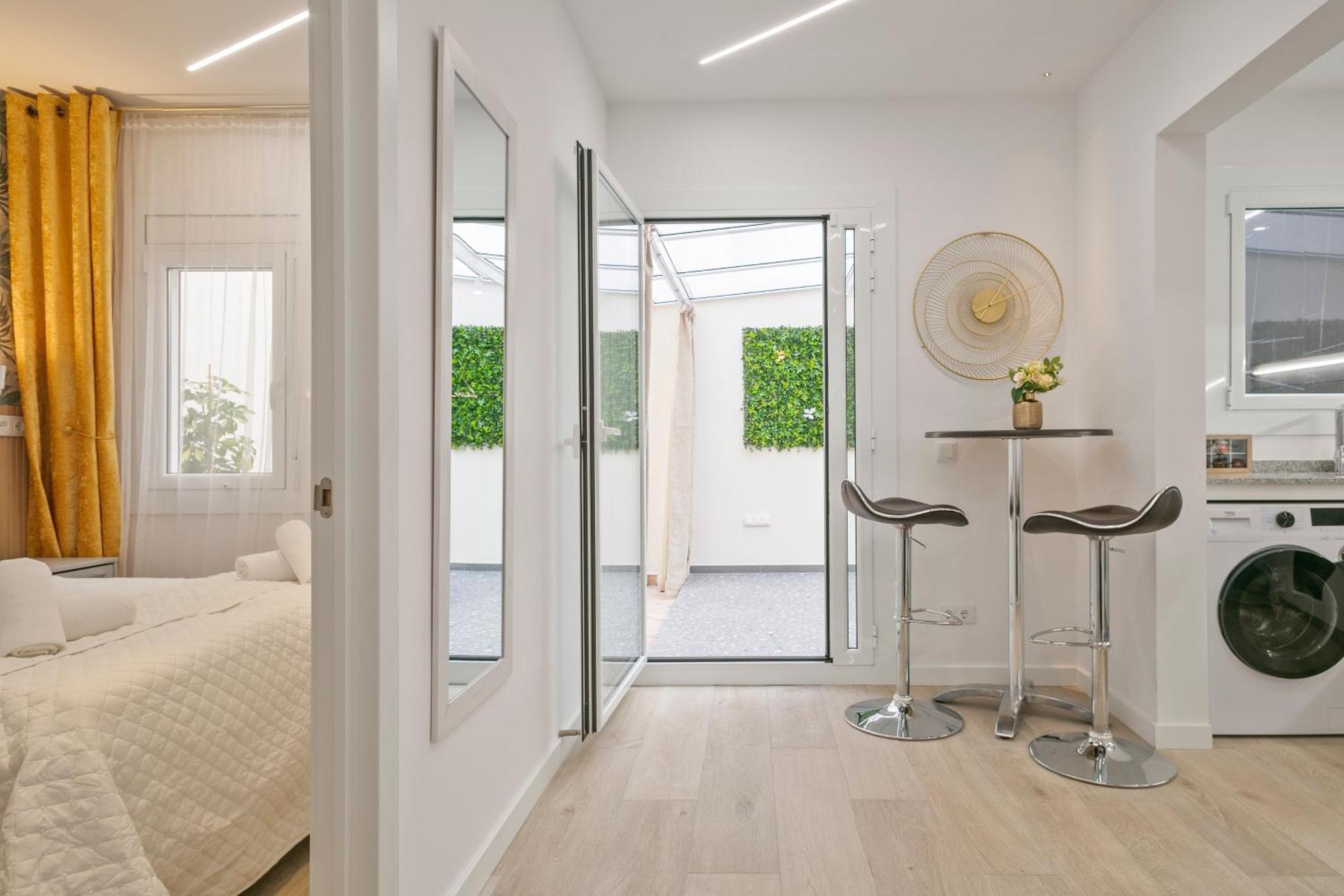 Boutique Plaza Catalonia Suites Cornella Cornellà de Llobregat Extérieur photo