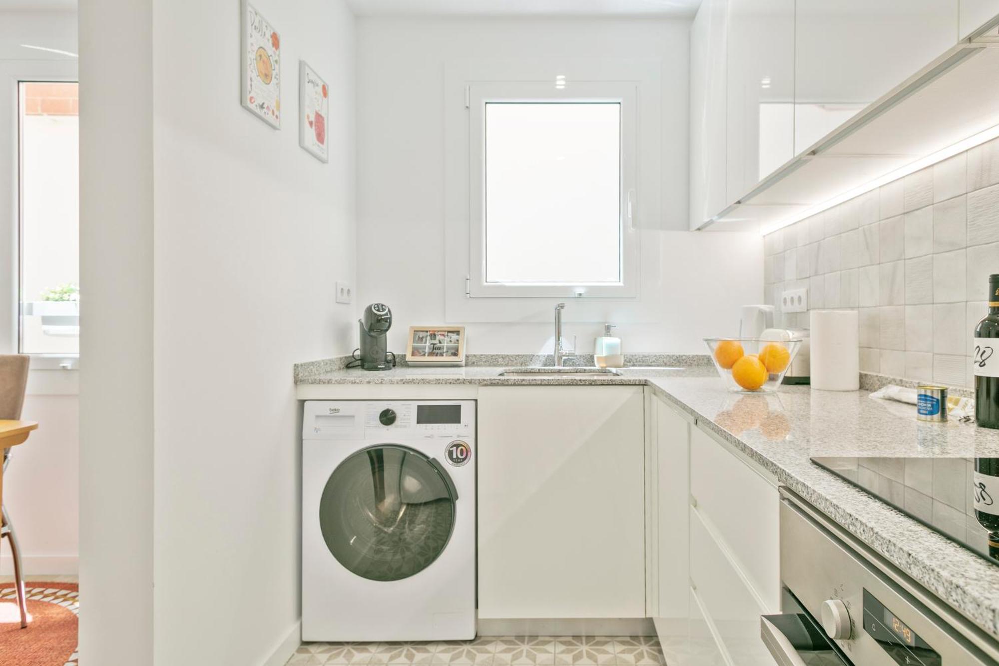 Boutique Plaza Catalonia Suites Cornella Cornellà de Llobregat Extérieur photo